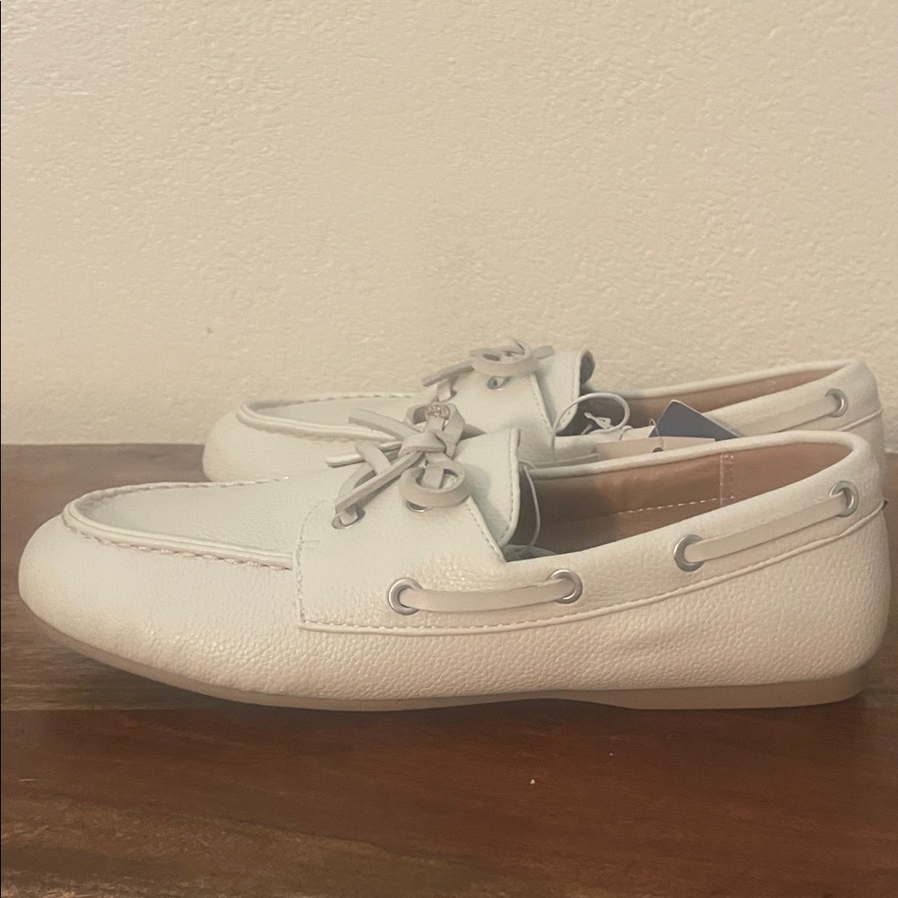 Women’s Boat Shoes by Universal Thread - Picture 5 of 7
